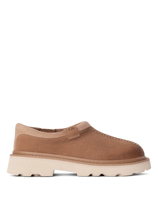 Men's sandals with a decorative buckle or charm Men's sandals with a decorative buckle or charm M Tasman Lug Chestnut Suede Men's sandals with a decorative buckle or charm Men's sandals with a decorative buckle or charm M Tasman Lug Chestnut Suede