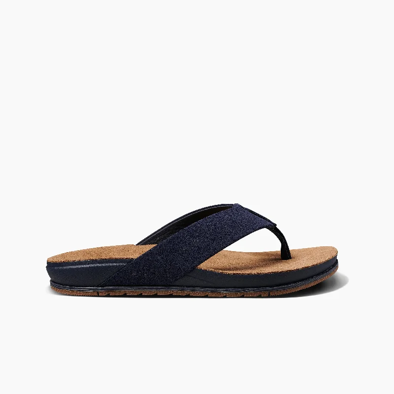 Men's sandals in a neutral color like black or brown Men's sandals in a neutral color like black or brown Ojai Men's sandals in a neutral color like black or brown Men's sandals in a neutral color like black or brown Ojai