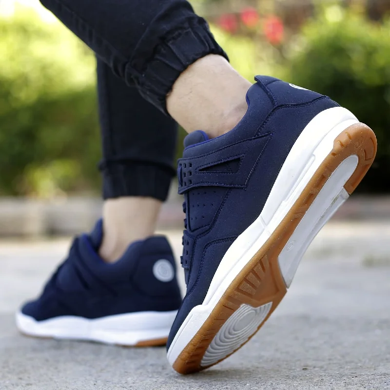 Men's casual shoes with a metallic trim Bacca Bucci Ultraforce