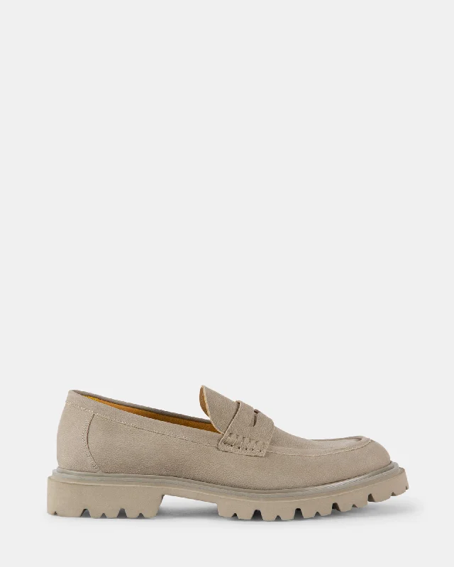 Men's loafers with a tassel front for a classic look Men's loafers with a tassel front for a classic look HERSHER TAUPE NUBUCK Men's loafers with a tassel front for a classic look Men's loafers with a tassel front for a classic look HERSHER TAUPE NUBUCK