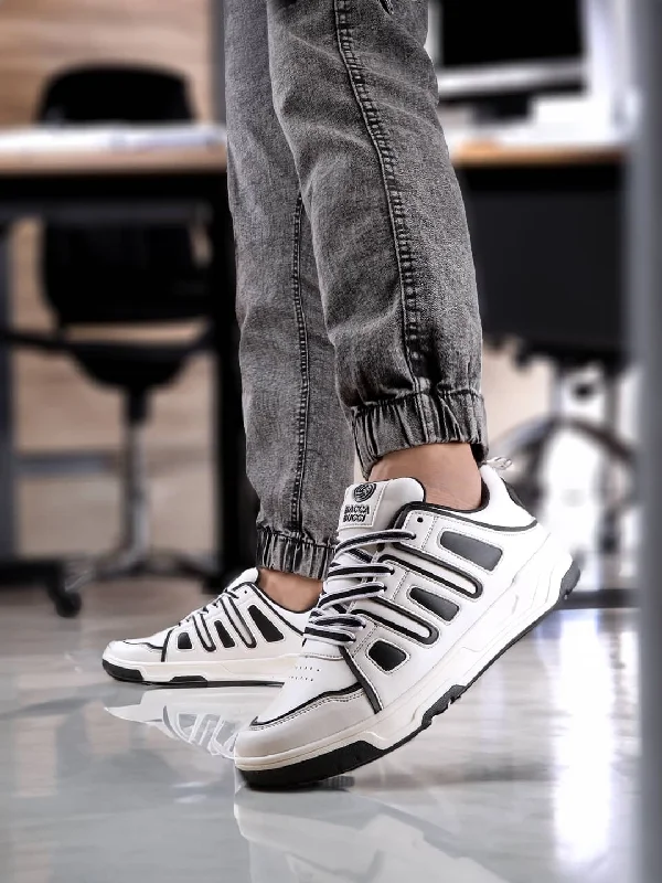Men's casual shoes with a logo patch on the tongue Bacca Bucci Metrolites