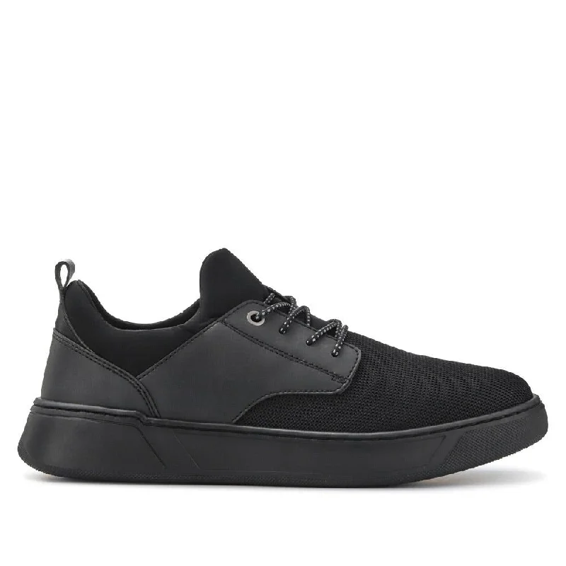 Men's casual shoes with a sporty look and feel Seamus Casual Lace-Up Trainers - SEAMUS / 327 315 Men's casual shoes with a sporty look and feel Seamus Casual Lace-Up Trainers - SEAMUS / 327 315