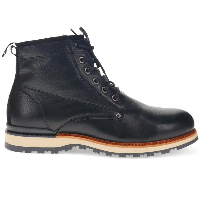 Men's casual shoes with a metallic trim Ealing Leather Ankle Boots - EALING / 321 007 Men's casual shoes with a metallic trim Ealing Leather Ankle Boots - EALING / 321 007
