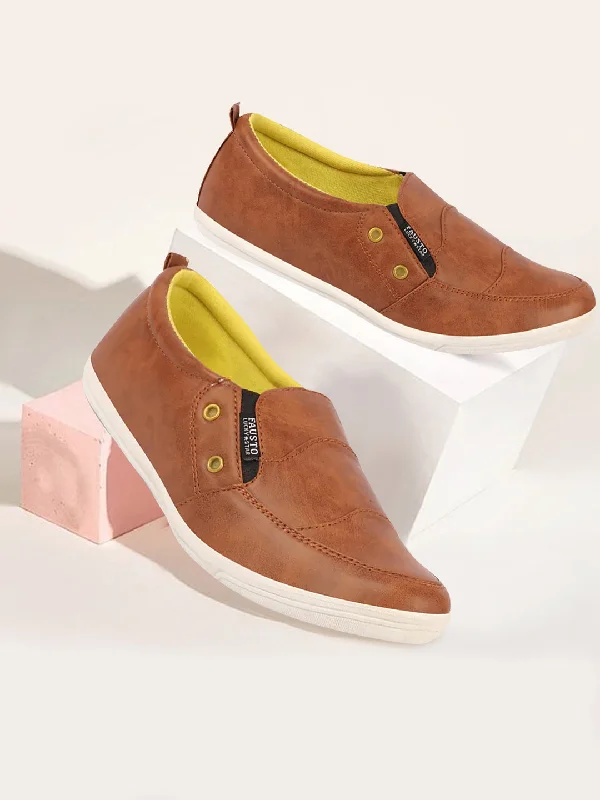 Men's casual shoes with a logo patch on the tongue Men Cheeku Casual Slip-On Loafers Men's casual shoes with a logo patch on the tongue Men Cheeku Casual Slip-On Loafers