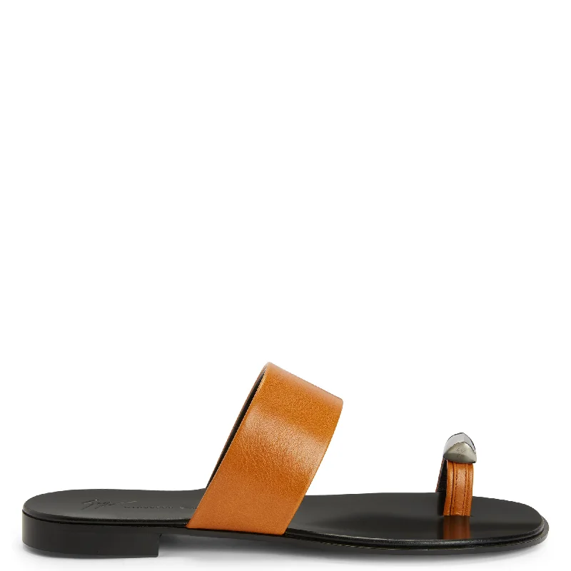 Men's leather loafers with a penny slot Men's leather loafers with a penny slot Giuseppe Zanotti Norbert Men's leather loafers with a penny slot Men's leather loafers with a penny slot Giuseppe Zanotti Norbert