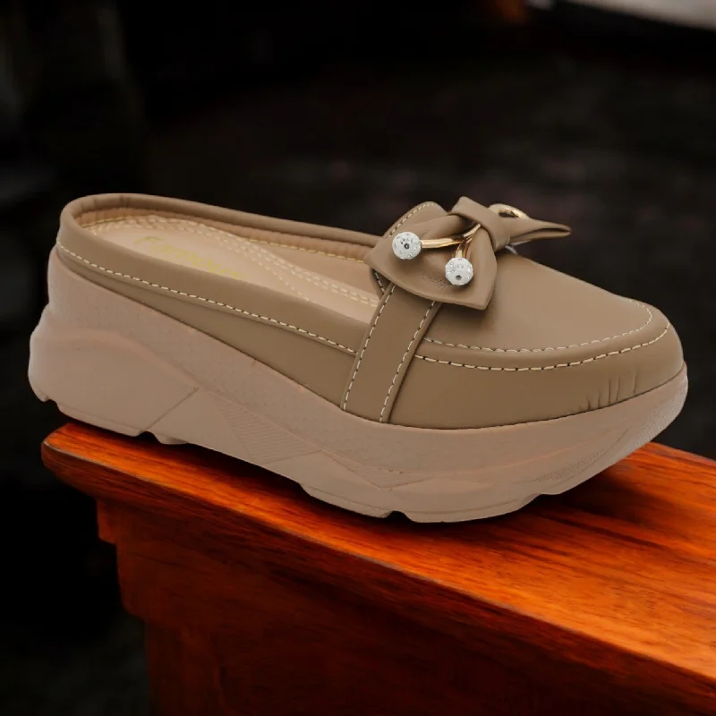 Men's slippers with a decorative pom - pom or tassel M0507 open back