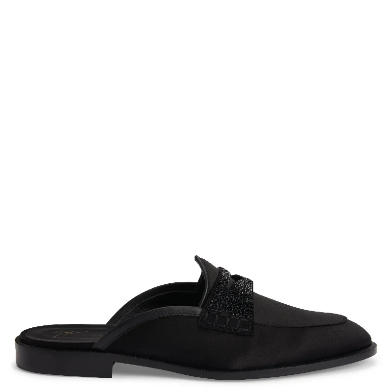 Men's loafers with a tassel front for a classic look Men's loafers with a tassel front for a classic look Giuseppe Zanotti Bizeet Men's loafers with a tassel front for a classic look Men's loafers with a tassel front for a classic look Giuseppe Zanotti Bizeet