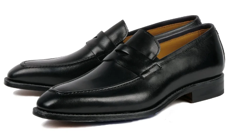 Men's loafers with a tassel front for a classic look Men's loafers with a tassel front for a classic look Hampton Penny Loafer Black Men's loafers with a tassel front for a classic look Men's loafers with a tassel front for a classic look Hampton Penny Loafer Black