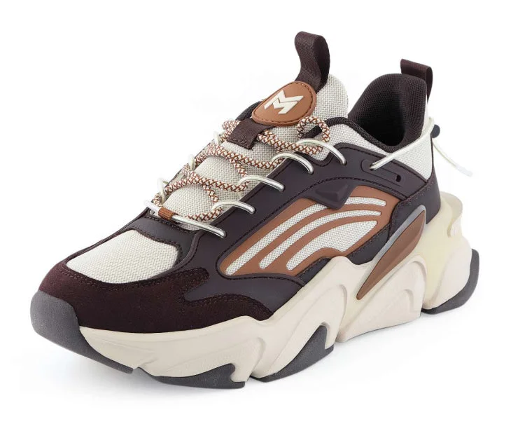 Men's casual shoes with a logo patch on the tongue Power Brown