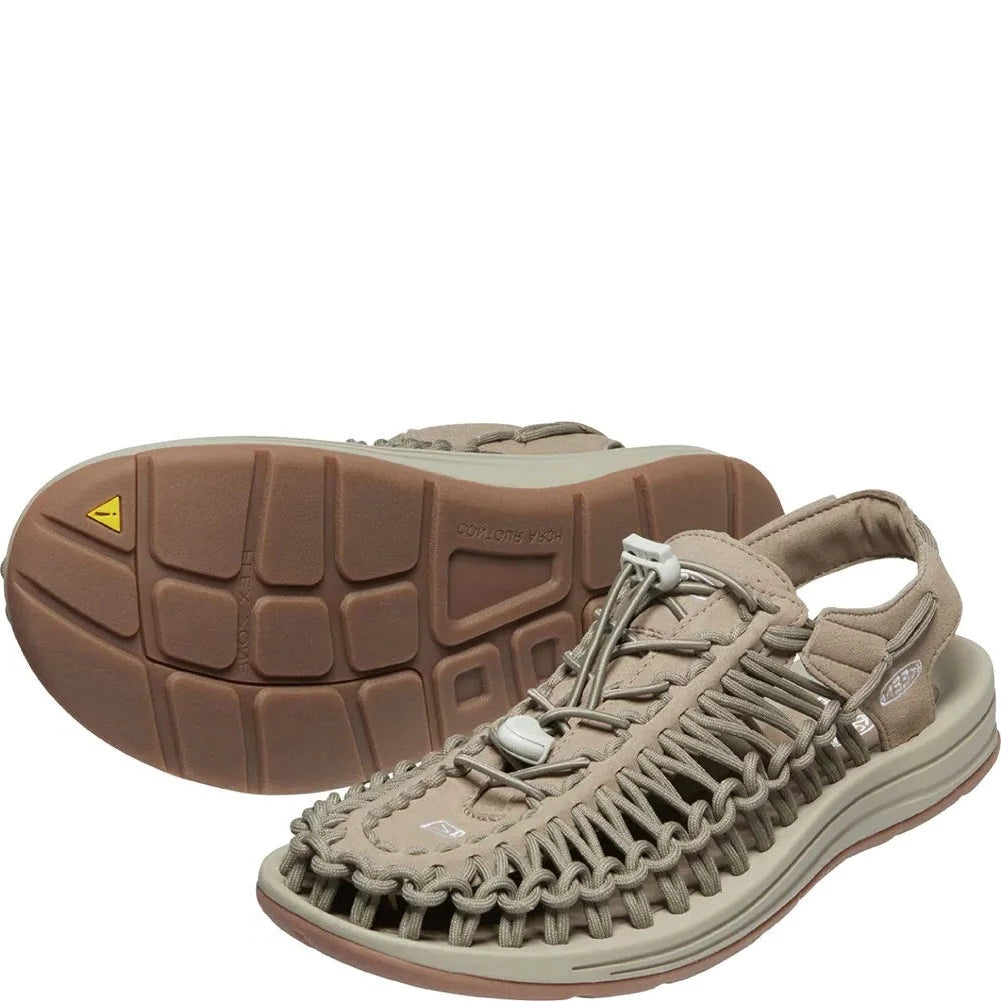 Men's casual shoes with a floral print for a unique style Keen Uneek Sandals