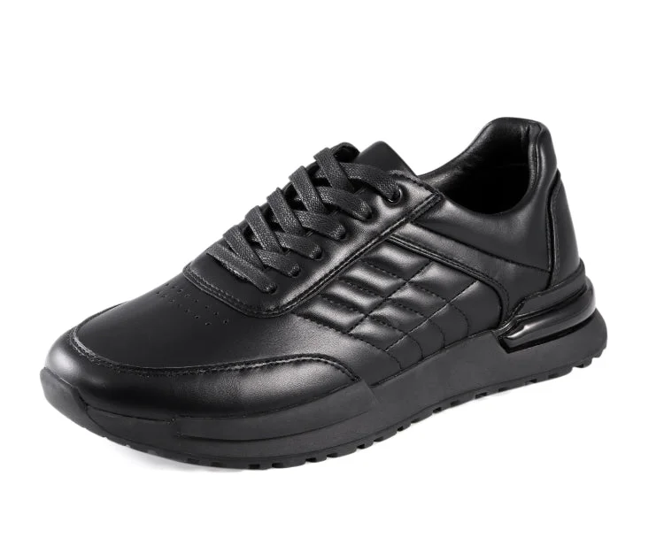 Men's casual shoes with a logo patch on the tongue Huxley Black