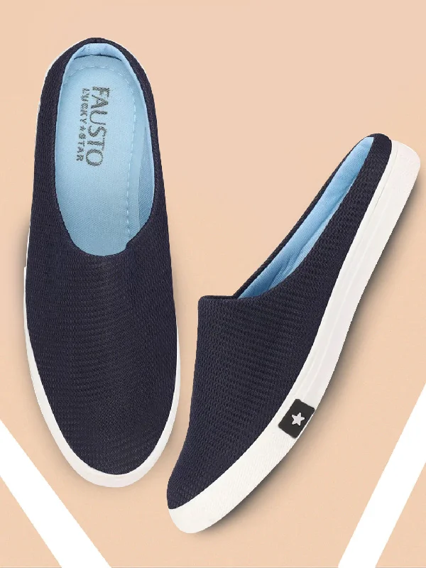 Leather men's casual shoes with a scuffed finishMen Navy Blue Casual Canvas Slip-On Shoes Leather men's casual shoes with a scuffed finishMen Navy Blue Casual Canvas Slip-On Shoes