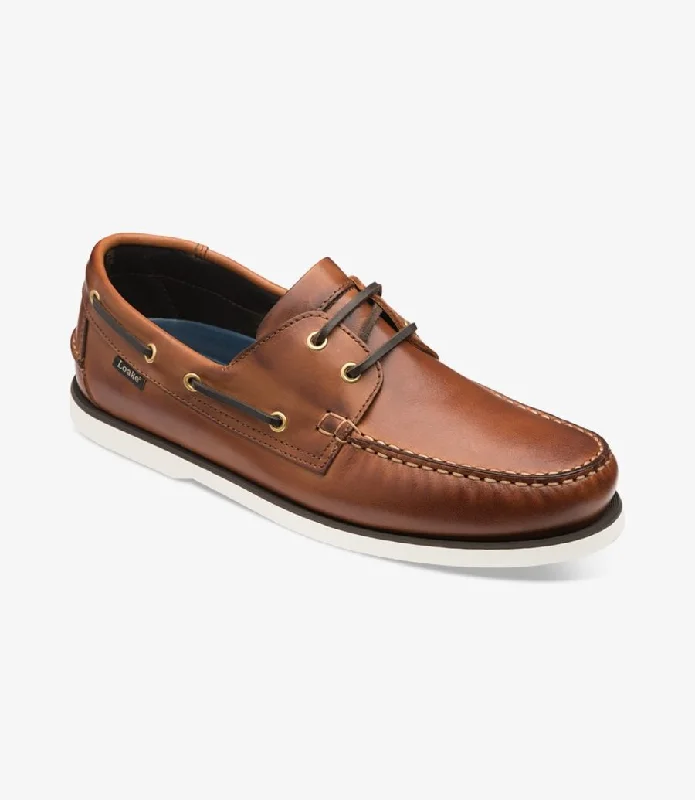 Leather men's casual shoes with a scuffed finishLOAKE 528 Moccasin Shoes - Cedar Calf Leather men's casual shoes with a scuffed finishLOAKE 528 Moccasin Shoes - Cedar Calf