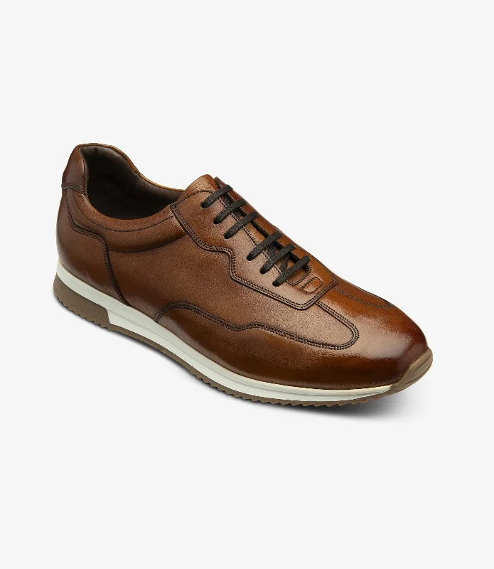 Canvas slip - on men's casual shoes for convenienceLOAKE Linford - Leather Sneakers - Chestnut Canvas slip - on men's casual shoes for convenienceLOAKE Linford - Leather Sneakers - Chestnut