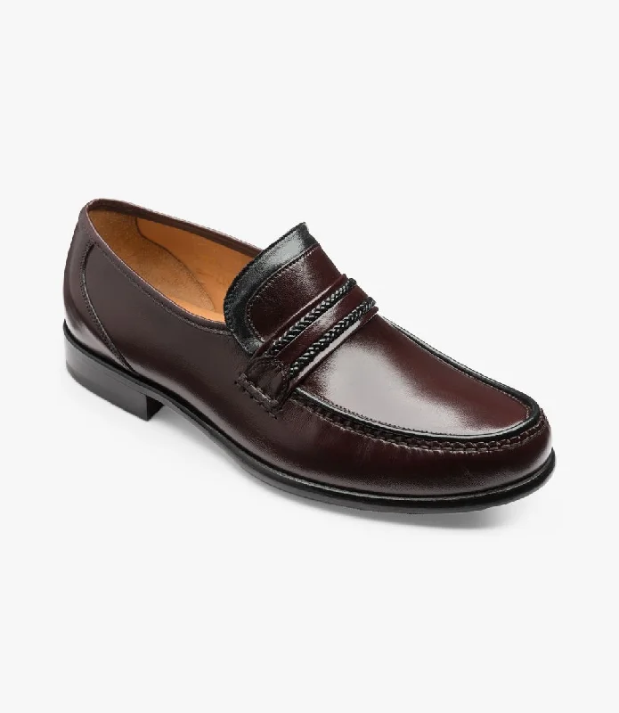 Loafers - style men's casual shoes for a relaxed vibeLOAKE Rome Moccasin shoe - Burgundy Loafers - style men's casual shoes for a relaxed vibeLOAKE Rome Moccasin shoe - Burgundy