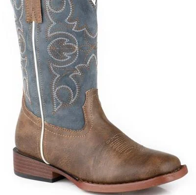 Western - style men's cowboy boots with intricate stitchingRoper Boy's Ainsley Navy Western Boot Western - style men's cowboy boots with intricate stitchingRoper Boy's Ainsley Navy Western Boot