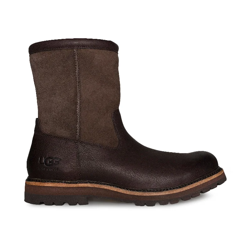 Men's genuine shearling - lined leather winter bootsUGG Polson Stout Boots - Men's Men's genuine shearling - lined leather winter bootsUGG Polson Stout Boots - Men's
