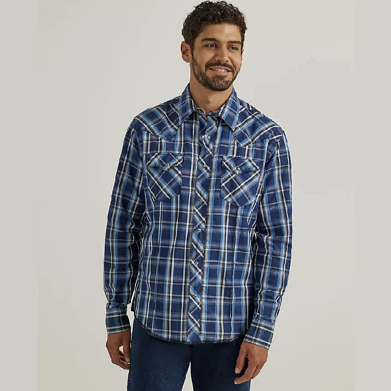 Men's genuine leather western boots with a snake - skin inlayWrangler® Men's Long Sleeve Snap Shirt - Berry Blue Men's genuine leather western boots with a snake - skin inlayWrangler® Men's Long Sleeve Snap Shirt - Berry Blue