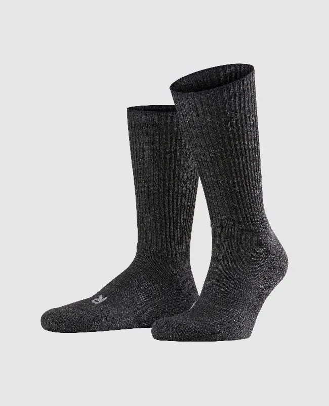 Suede men's boat shoes for a softer textureFalke Walkie Ergo Unisex Socks - Anthracite Melange Suede men's boat shoes for a softer textureFalke Walkie Ergo Unisex Socks - Anthracite Melange
