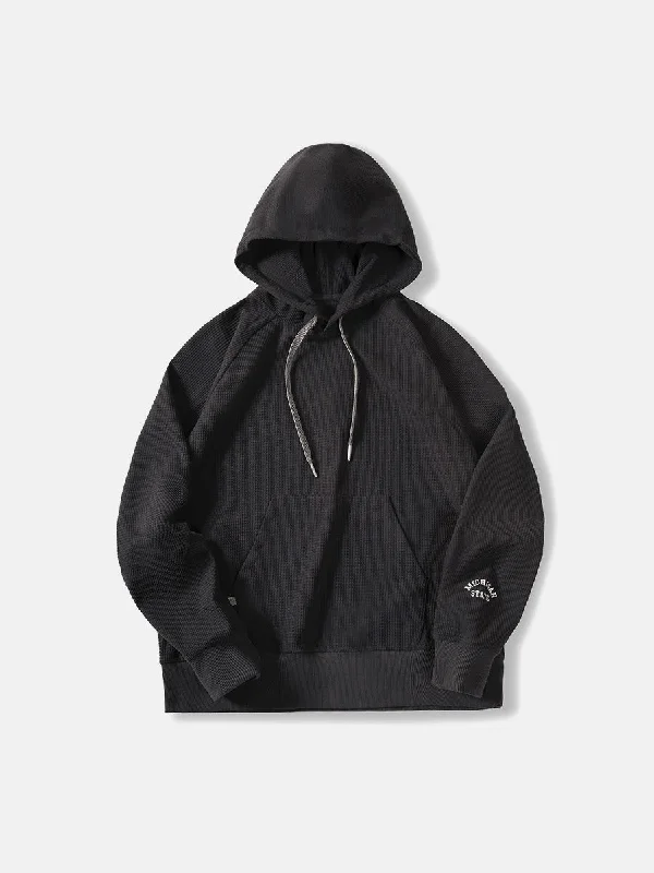 Men's formal shoes with a polished shineAmerican Vintage Waffle Embroidered Hooded Sweatshirt Men's formal shoes with a polished shineAmerican Vintage Waffle Embroidered Hooded Sweatshirt