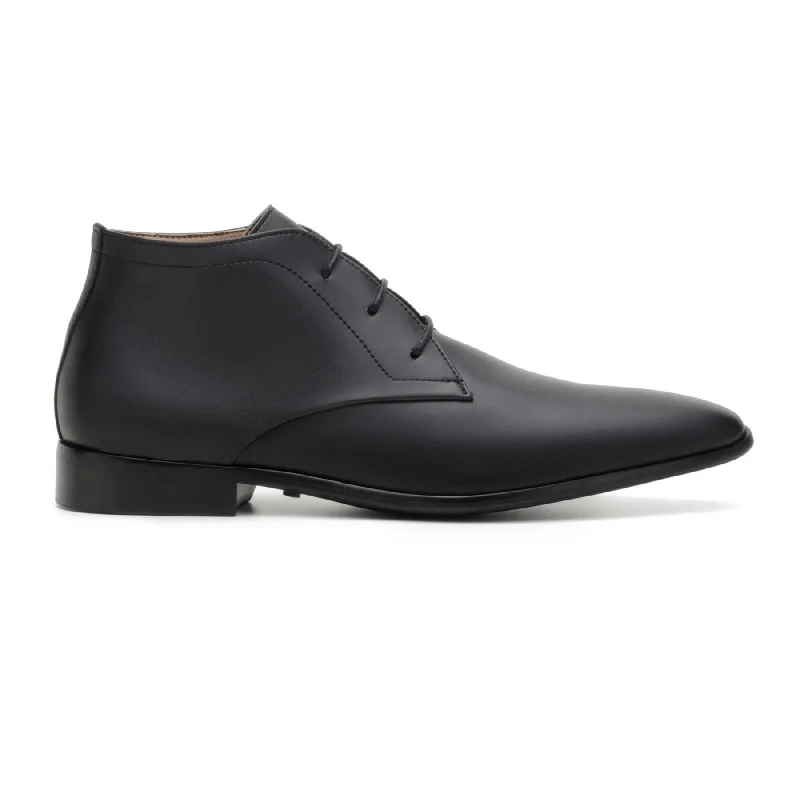Men's leather formal Oxford shoes with a cap toe'Benjie' men's vegan chukka by Zette Shoes - black Men's leather formal Oxford shoes with a cap toe'Benjie' men's vegan chukka by Zette Shoes - black