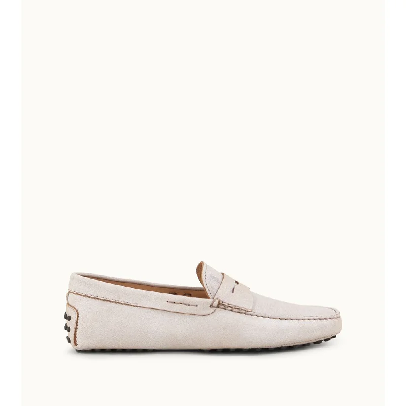 Men's formal shoes with a contrast stitching detailGommino Driving Shoes in Leather