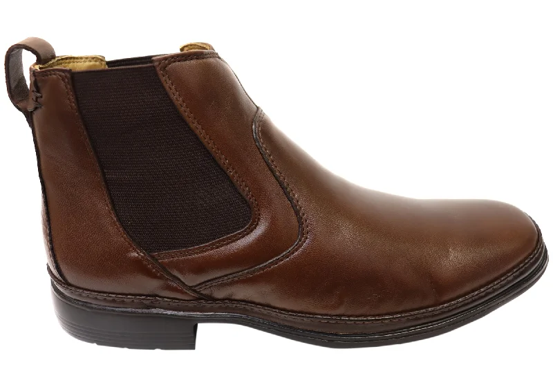 Men's leather formal Oxford shoes with a cap toeSavelli Liam Mens Comfort Leather Chelsea Dress Boots Made In Brazil